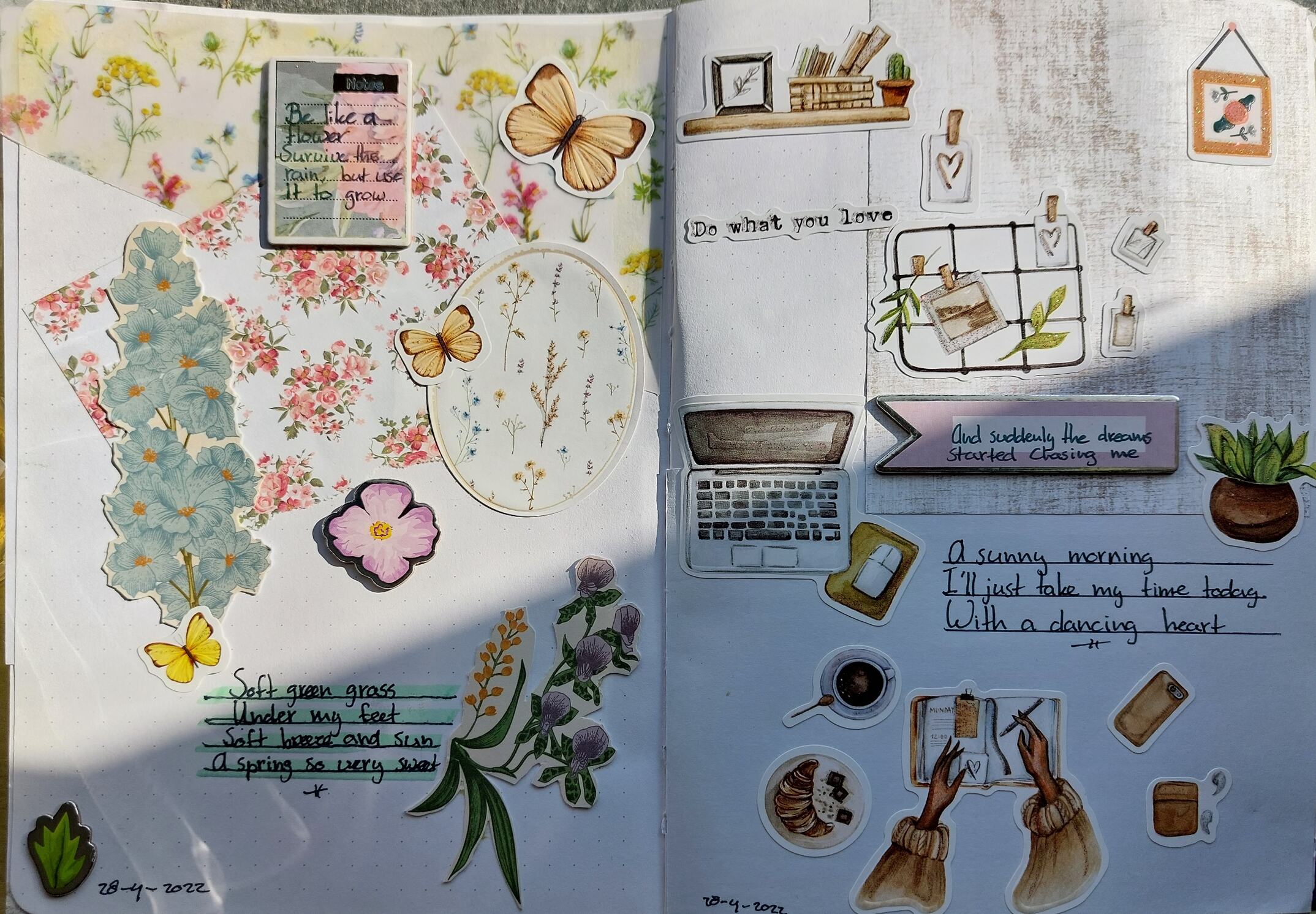 Twee bladzijden uit een journal. Je kan er al je creativiteit in kwijt.