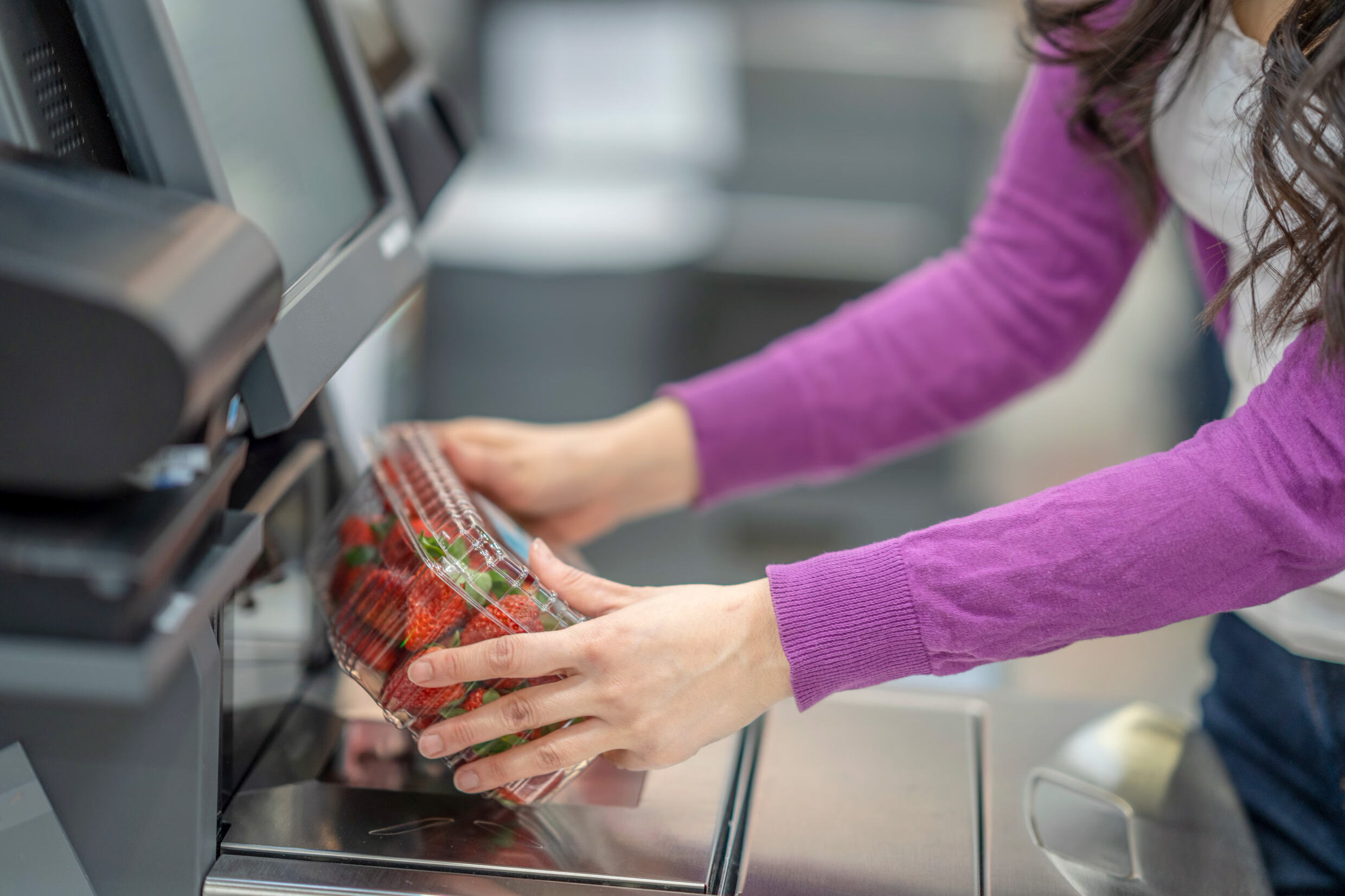 Bijna alle landelijke supermarktketens werken met zelfscankassa's. Winkeldiefstal is daarbij ook een probleem.