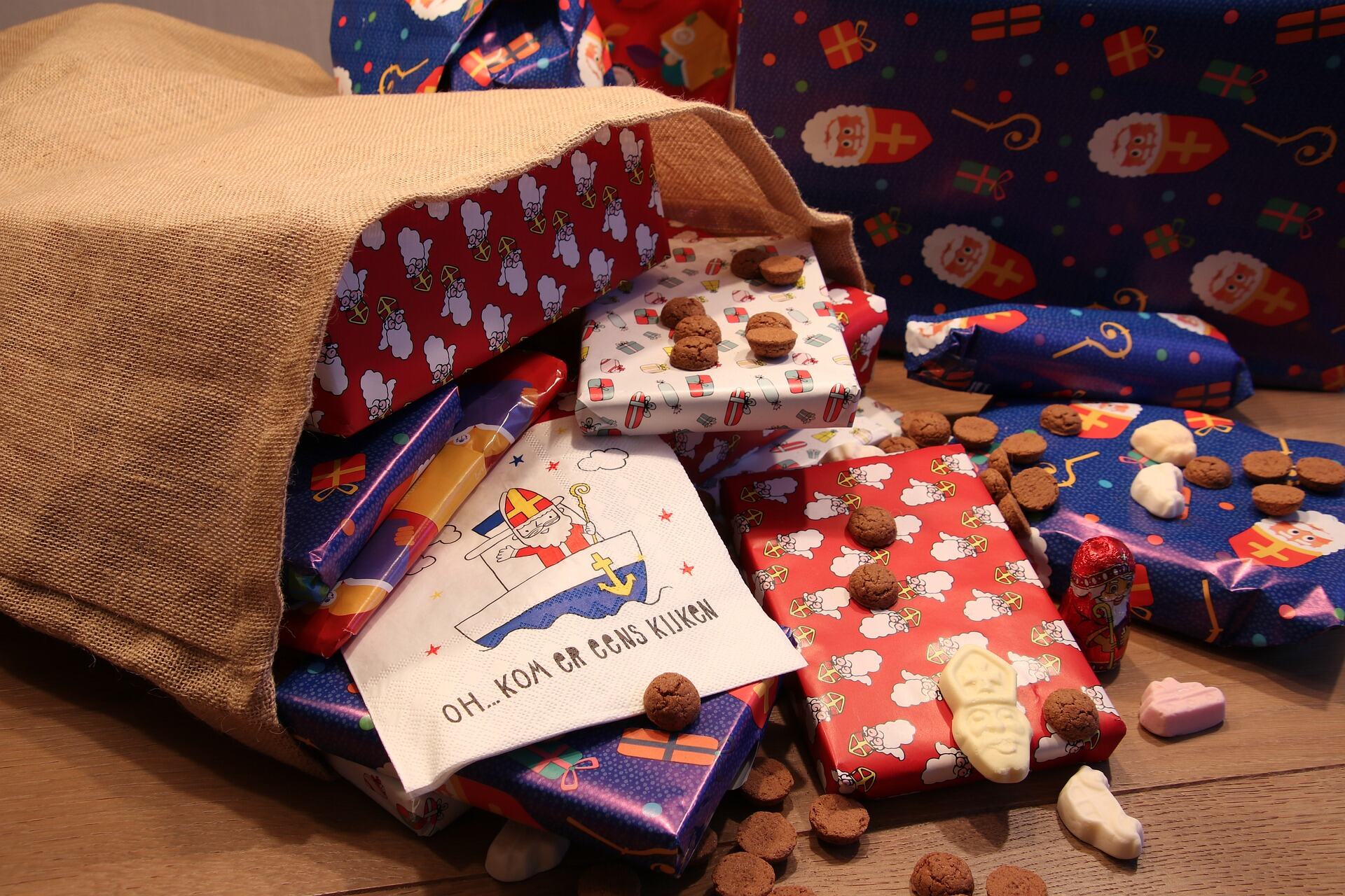 Vanaf ongeveer 1880 worden Sinterklaasgedichten gebruikt om een cadeau te beschrijven.